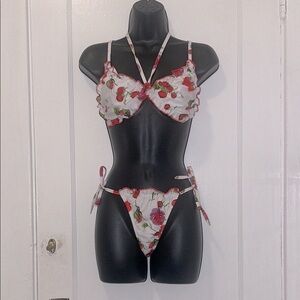 New Rose Floral Print 2 Pc String Halter Tie Ruffle Bikini Swimsuit Set White, M